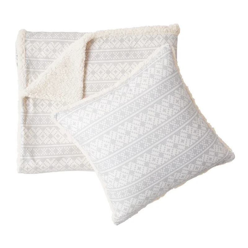 Silk blankets with a smooth and elegant touchSilk blankets with a smooth and elegant touchG.H. Bass Fair Isle 2-Piece Throw Blanket and Pillow Set Silk blankets with a smooth and elegant touchSilk blankets with a smooth and elegant touchG.H. Bass Fair Isle 2-Piece Throw Blanket and Pillow Set