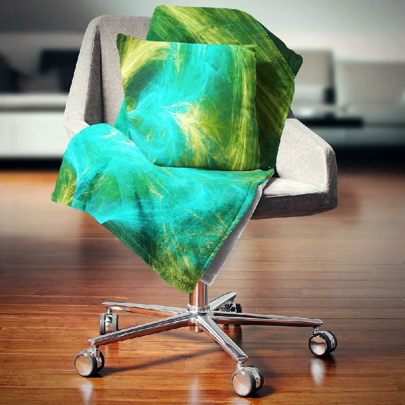 Alpaca wool blankets for a hypoallergenic and warm optionAlpaca wool blankets for a hypoallergenic and warm optionDesignart 'Green Mystic Psychedelic Design' Abstract Throw Blanket Alpaca wool blankets for a hypoallergenic and warm optionAlpaca wool blankets for a hypoallergenic and warm optionDesignart 'Green Mystic Psychedelic Design' Abstract Throw Blanket