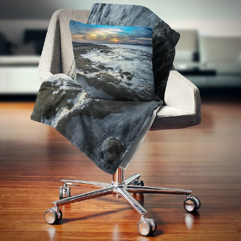 King - size blankets to cover large beds comfortablyKing - size blankets to cover large beds comfortablyDesignart 'Fascinating Sunset at Australia Coastline' Seashore Throw Blanket King - size blankets to cover large beds comfortablyKing - size blankets to cover large beds comfortablyDesignart 'Fascinating Sunset at Australia Coastline' Seashore Throw Blanket