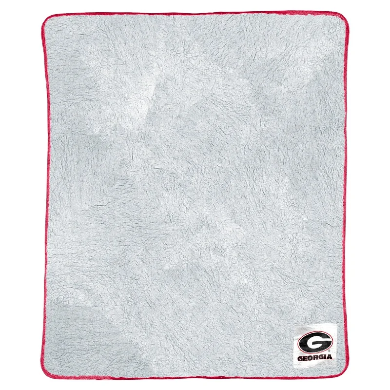 Queen - size blankets for standard - sized bedsQueen - size blankets for standard - sized bedsCOL 114 Georgia Patch Two Tone Sherpa Throw Queen - size blankets for standard - sized bedsQueen - size blankets for standard - sized bedsCOL 114 Georgia Patch Two Tone Sherpa Throw