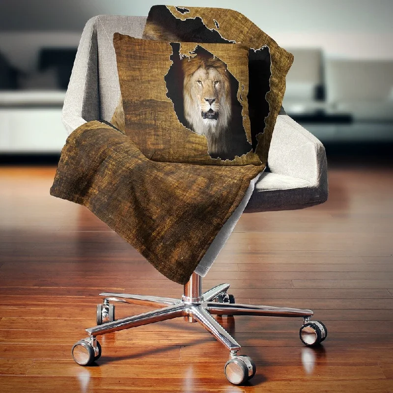 Chenille blankets with a thick and fuzzy textureChenille blankets with a thick and fuzzy textureDesignart 'Tanzania Wildlife Map Design' Abstract Throw Blanket Chenille blankets with a thick and fuzzy textureChenille blankets with a thick and fuzzy textureDesignart 'Tanzania Wildlife Map Design' Abstract Throw Blanket