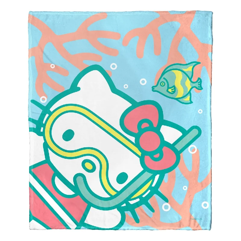 Chenille blankets with a thick and fuzzy textureChenille blankets with a thick and fuzzy textureENT 236 Sanrio Hello Kitty, Deep Diving Silk Touch Throw Blanket
