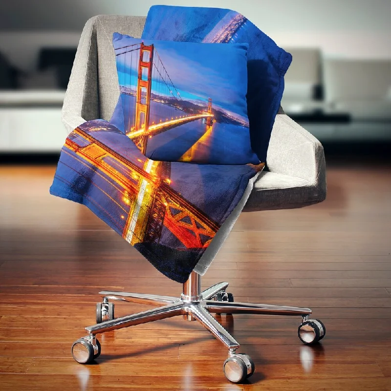 Fleece blankets for a cozy and plush textureFleece blankets for a cozy and plush textureDesignart 'Golden Gate in Blue Background' Sea Bridge Throw Blanket Fleece blankets for a cozy and plush textureFleece blankets for a cozy and plush textureDesignart 'Golden Gate in Blue Background' Sea Bridge Throw Blanket