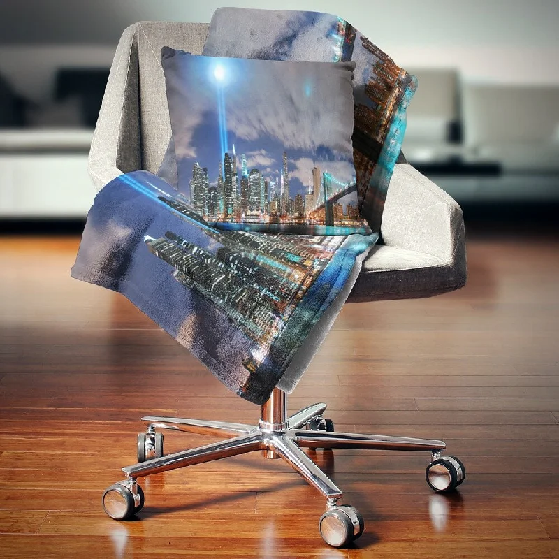 Silk blankets with a smooth and elegant touchSilk blankets with a smooth and elegant touchDesignart 'Manhattan Panorama' Cityscape Photo Throw Blanket Silk blankets with a smooth and elegant touchSilk blankets with a smooth and elegant touchDesignart 'Manhattan Panorama' Cityscape Photo Throw Blanket