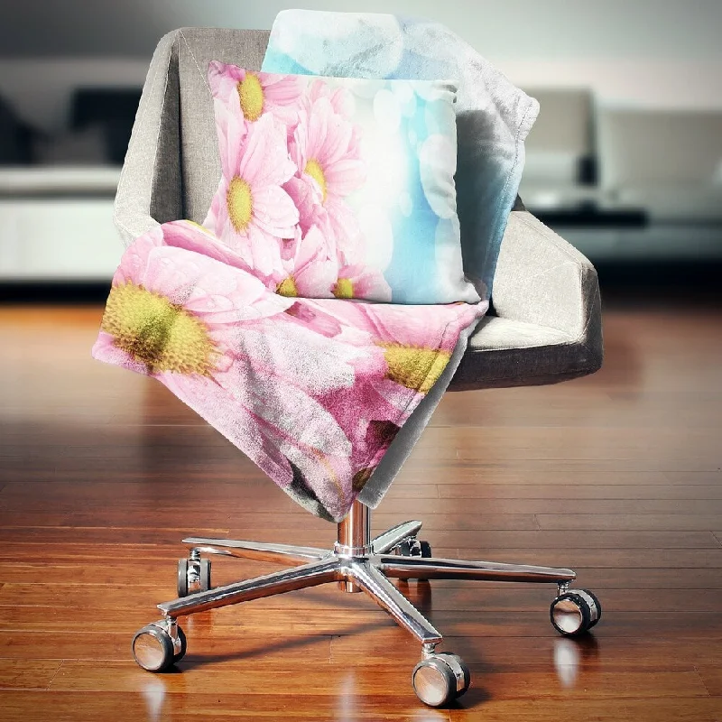 Fleece blankets for a cozy and plush textureFleece blankets for a cozy and plush textureDesignart 'Pink Flowers Bouquet on Blue' Floral Throw Blanket Fleece blankets for a cozy and plush textureFleece blankets for a cozy and plush textureDesignart 'Pink Flowers Bouquet on Blue' Floral Throw Blanket