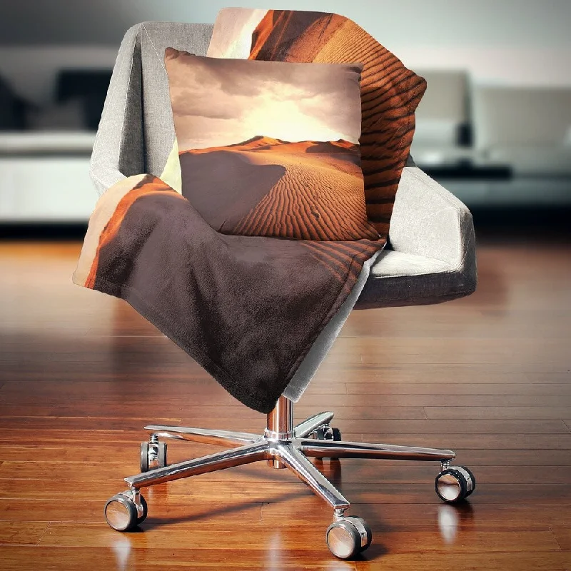 King - size blankets to cover large beds comfortablyKing - size blankets to cover large beds comfortablyDesignart 'Brown Desert Dunes At Sunrise' African Landscape Fleece Throw Blanket King - size blankets to cover large beds comfortablyKing - size blankets to cover large beds comfortablyDesignart 'Brown Desert Dunes At Sunrise' African Landscape Fleece Throw Blanket