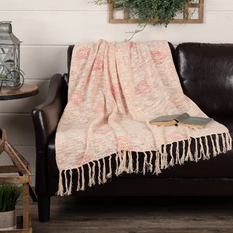 Chenille blankets with a thick and fuzzy textureChenille blankets with a thick and fuzzy textureGenevieve Printed Woven Throw 60x50 Chenille blankets with a thick and fuzzy textureChenille blankets with a thick and fuzzy textureGenevieve Printed Woven Throw 60x50