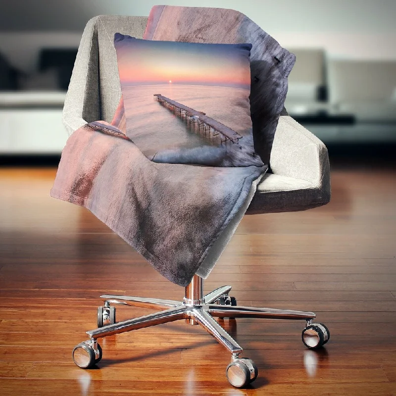 Queen - size blankets for standard - sized bedsQueen - size blankets for standard - sized bedsDesignart 'Long Exposure Sea and Shore' Sea Bridge Throw Blanket Queen - size blankets for standard - sized bedsQueen - size blankets for standard - sized bedsDesignart 'Long Exposure Sea and Shore' Sea Bridge Throw Blanket