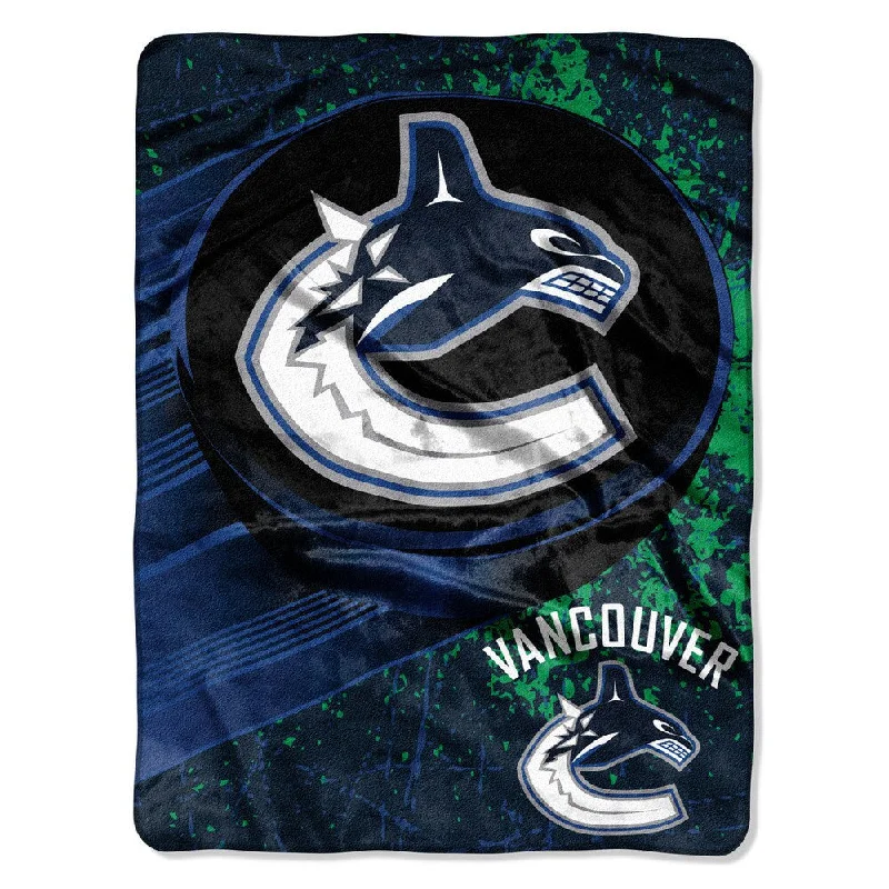 Fleece blankets for a cozy and plush textureFleece blankets for a cozy and plush textureNHL 059 Canucks Ice Dash Micio Throw Fleece blankets for a cozy and plush textureFleece blankets for a cozy and plush textureNHL 059 Canucks Ice Dash Micio Throw