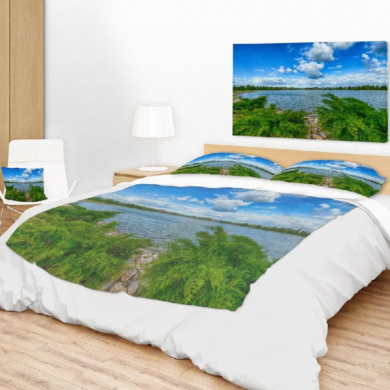 Fleece blankets for a cozy and plush textureFleece blankets for a cozy and plush textureDesignart 'Landscape with Green and Waters' Landscape Fleece Throw Blanket Fleece blankets for a cozy and plush textureFleece blankets for a cozy and plush textureDesignart 'Landscape with Green and Waters' Landscape Fleece Throw Blanket