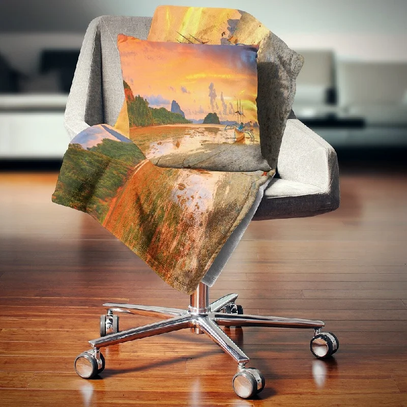Microfiber blankets that are durable and easy to care forMicrofiber blankets that are durable and easy to care forDesignart 'Boat at Sunset Panorama' Landscape Photography Throw Blanket Microfiber blankets that are durable and easy to care forMicrofiber blankets that are durable and easy to care forDesignart 'Boat at Sunset Panorama' Landscape Photography Throw Blanket