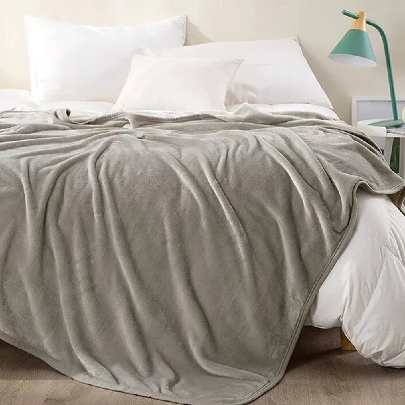 King - size blankets to cover large beds comfortablyKing - size blankets to cover large beds comfortably48''x72'' 15lbs Crystal Velvet Cover Weighted Blankets Beige King - size blankets to cover large beds comfortablyKing - size blankets to cover large beds comfortably48''x72'' 15lbs Crystal Velvet Cover Weighted Blankets Beige