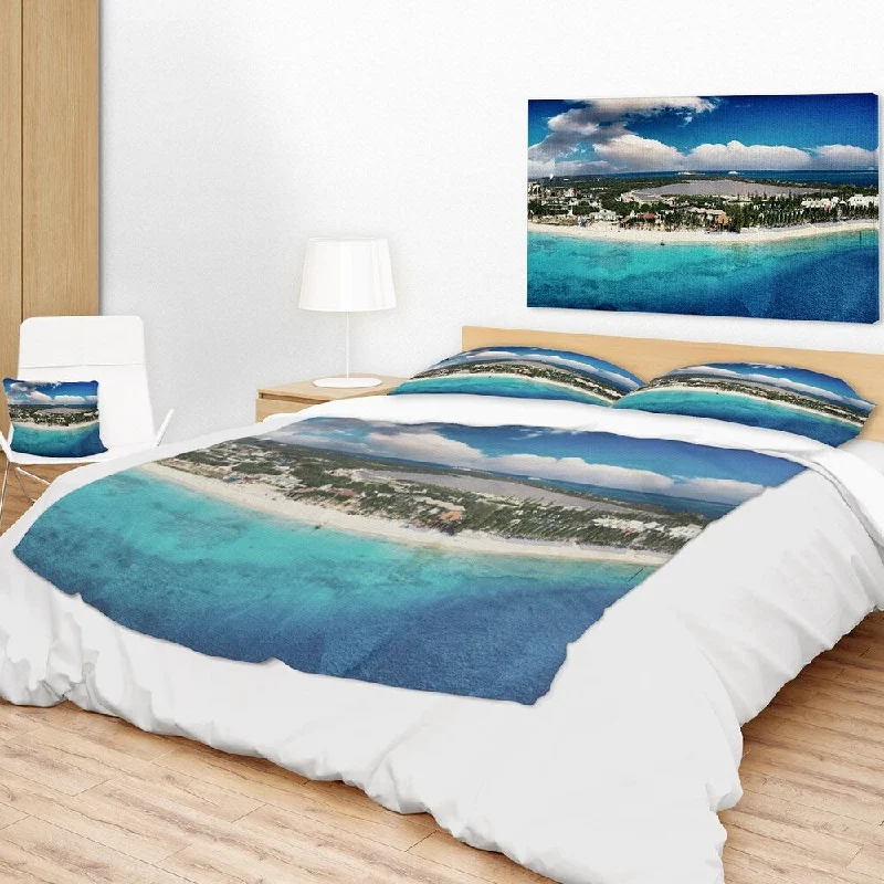 Mohair blankets with a unique sheen and softnessMohair blankets with a unique sheen and softnessDesignart 'Caribbean Coast Tropical Panorama' Seascape Throw Blanket Mohair blankets with a unique sheen and softnessMohair blankets with a unique sheen and softnessDesignart 'Caribbean Coast Tropical Panorama' Seascape Throw Blanket
