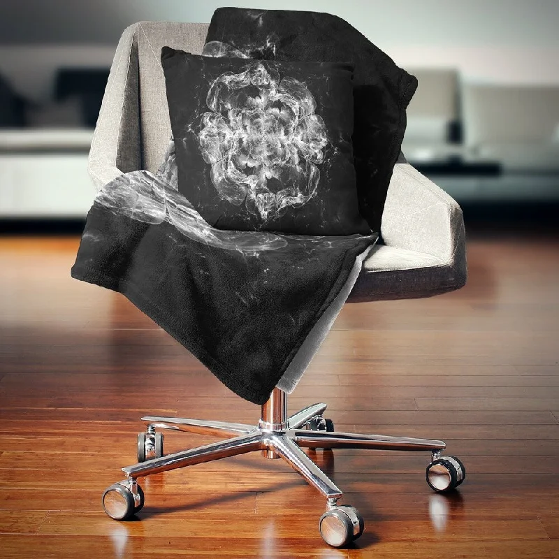 Queen - size blankets for standard - sized bedsQueen - size blankets for standard - sized bedsDesignart 'Fractal Silver Flower Explosion' Floral Throw Blanket Queen - size blankets for standard - sized bedsQueen - size blankets for standard - sized bedsDesignart 'Fractal Silver Flower Explosion' Floral Throw Blanket
