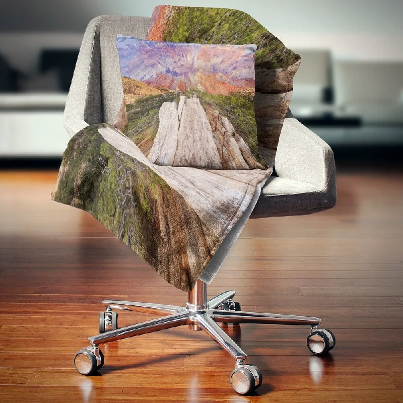 Alpaca wool blankets for a hypoallergenic and warm optionAlpaca wool blankets for a hypoallergenic and warm optionDesignart 'Grand Canyon View from Above' Modern Seascape Throw Blanket