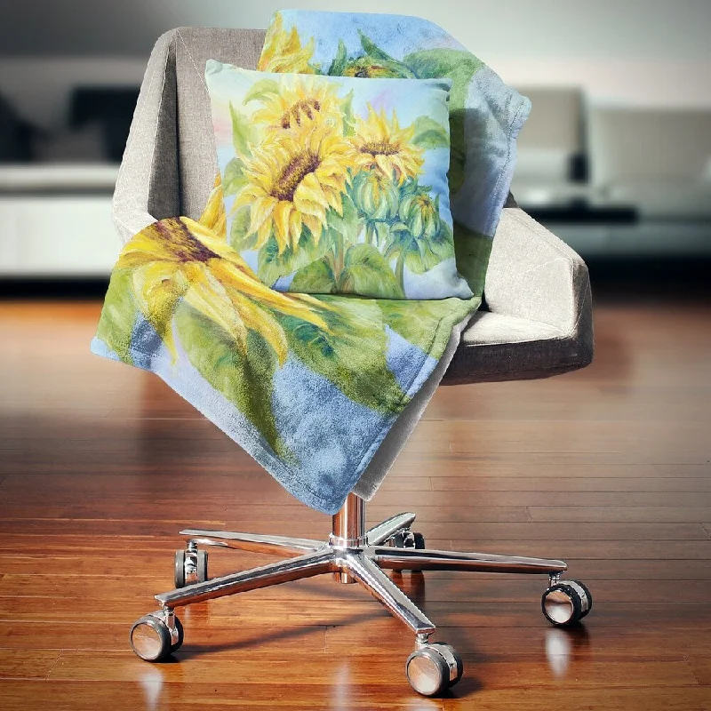 Silk blankets with a smooth and elegant touchSilk blankets with a smooth and elegant touchDesignart 'Three Sunflowers' Floral Throw Blanket Silk blankets with a smooth and elegant touchSilk blankets with a smooth and elegant touchDesignart 'Three Sunflowers' Floral Throw Blanket