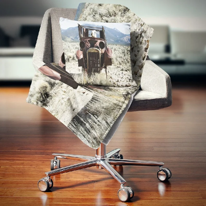Chenille blankets with a thick and fuzzy textureChenille blankets with a thick and fuzzy textureDesignart 'Retro Car in Mountainous Area' Landscape Fleece Throw Blanket Chenille blankets with a thick and fuzzy textureChenille blankets with a thick and fuzzy textureDesignart 'Retro Car in Mountainous Area' Landscape Fleece Throw Blanket