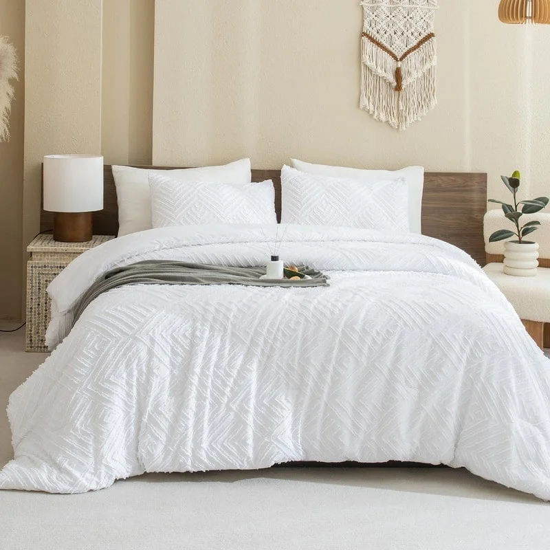 Down - filled comforters for supreme warmth and lightnessBedding Comforters & Sets Down - filled comforters for supreme warmth and lightnessBedding Comforters & Sets