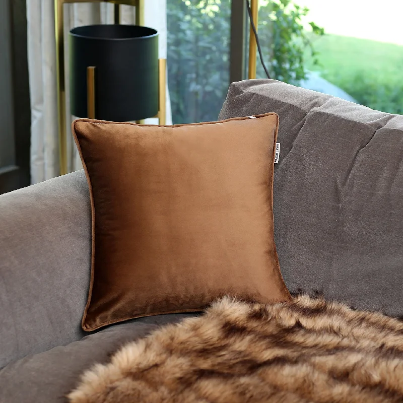 Adjustable Pillows for Customized ComfortVeloúdo Caress Cushion Cover