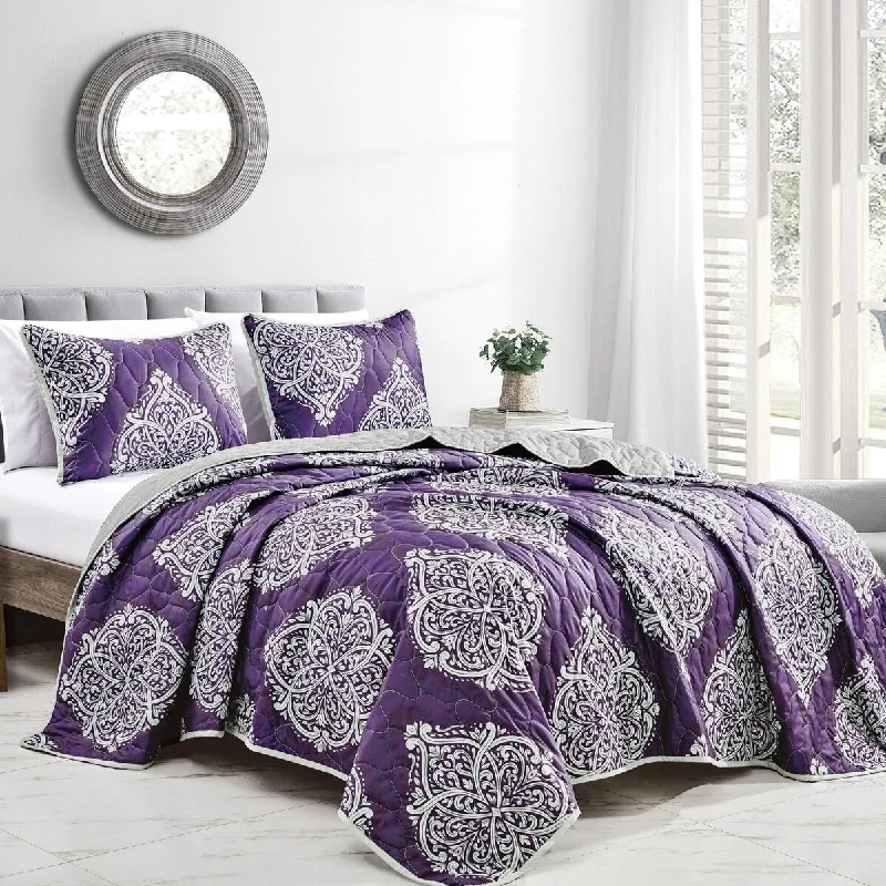 Full - size comforters suitable for full - sized beds in guest rooms or small bedroomsWellco Bedding Comforter Set 3 Piece All Season,Purple Full - size comforters suitable for full - sized beds in guest rooms or small bedroomsWellco Bedding Comforter Set 3 Piece All Season,Purple