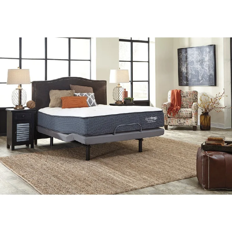 Memory foam mattresses for pressure relief and contouringSignature Design by Ashley Limited Edition Plush Cal King-size Mattress Memory foam mattresses for pressure relief and contouringSignature Design by Ashley Limited Edition Plush Cal King-size Mattress