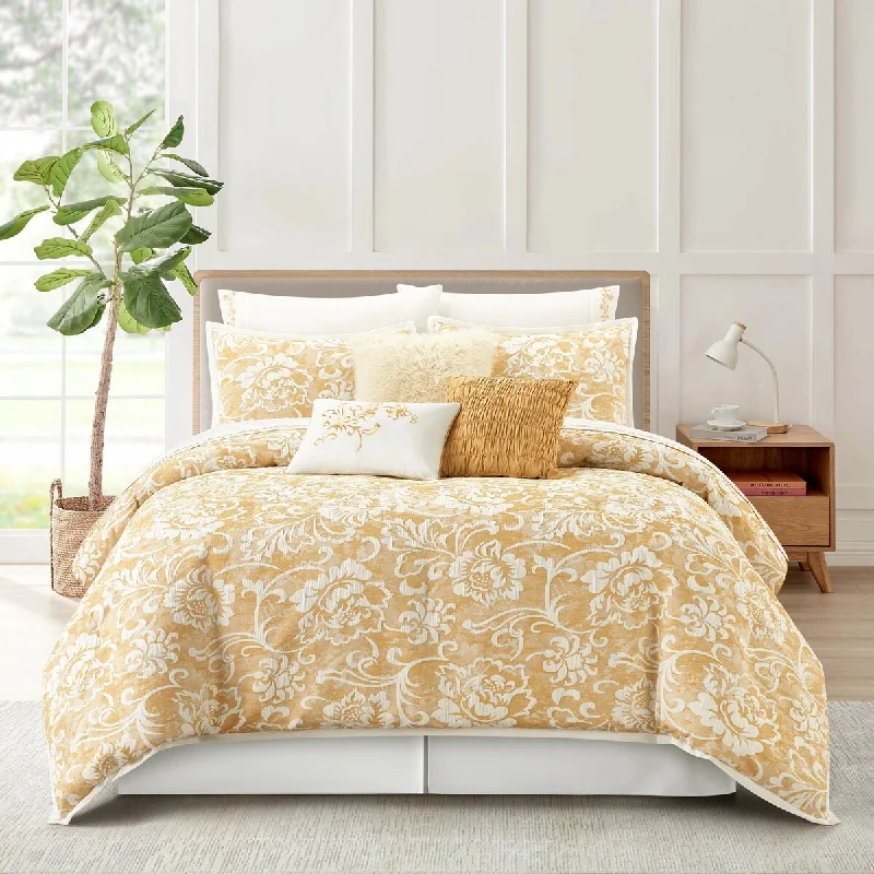 Goose down comforters known for their superior quality and insulationNanshing Shiloh 11 Piece Floral Comforter Set Goose down comforters known for their superior quality and insulationNanshing Shiloh 11 Piece Floral Comforter Set
