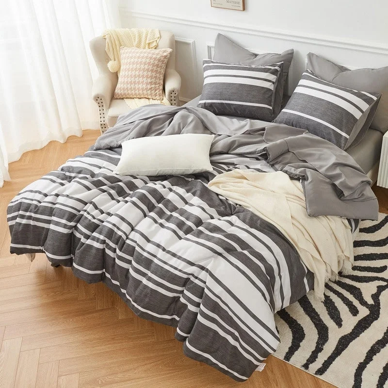 Full - size comforters suitable for full - sized beds in guest rooms or small bedroomsReversible Comforter Sets Full - size comforters suitable for full - sized beds in guest rooms or small bedroomsReversible Comforter Sets