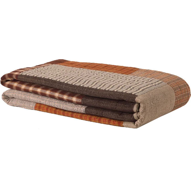 Bed skirts with a modern art - inspired printRory King Quilt 105Wx95L