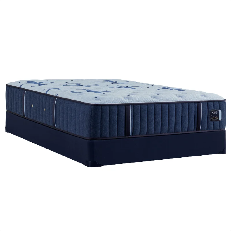Hybrid mattresses combining foam and innerspring technology14.5" Stearns & Foster Estate Firm Tight Top Hybrid mattresses combining foam and innerspring technology14.5" Stearns & Foster Estate Firm Tight Top
