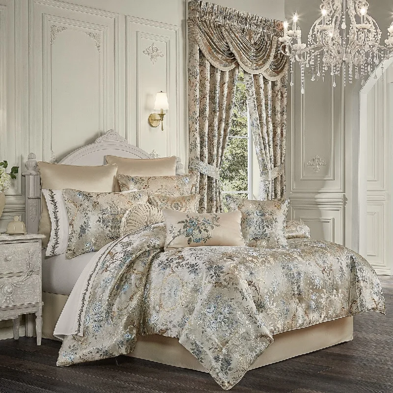 Silk - filled comforters for a luxurious and smooth touchJ. Queen New York Jacqueline Comforter Set Silk - filled comforters for a luxurious and smooth touchJ. Queen New York Jacqueline Comforter Set