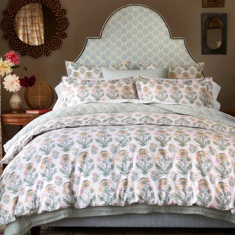 Round Pillows for Boho-Style InteriorsHina Organic Duvet