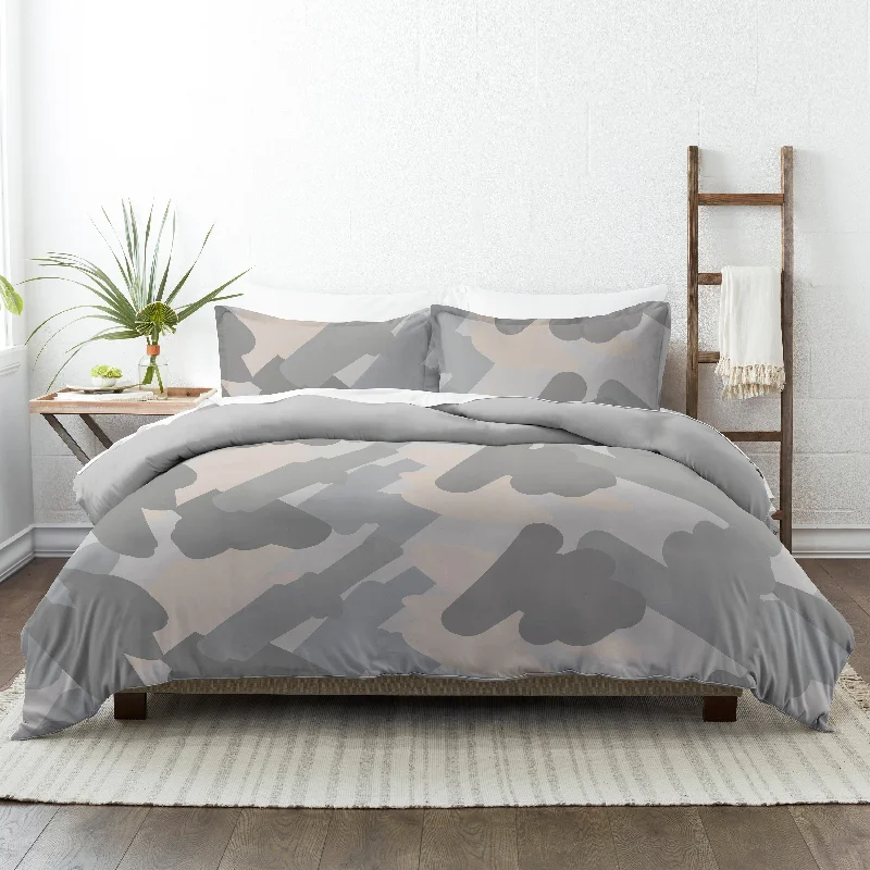 Latex - filled comforters with a bouncy texture and good supportMade Supply Co. 3 Piece Pattern Reversible Comforter Set Latex - filled comforters with a bouncy texture and good supportMade Supply Co. 3 Piece Pattern Reversible Comforter Set