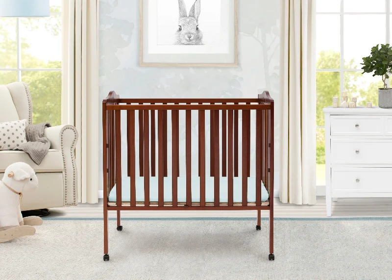 Queen - size mattresses for couples and standard bedroomsFolding Portable Mini Baby Crib with 1.5-inch Mattress