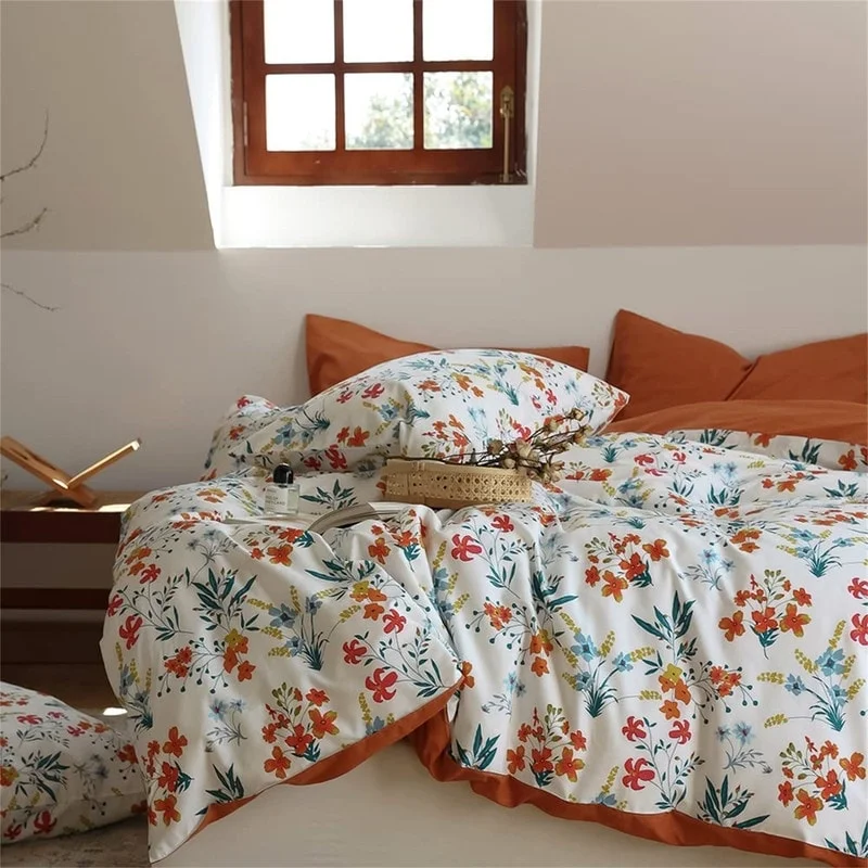 Duck down comforters with a softer feel and good warmth retentionReversible Soft Floral Bedding Comforters Duck down comforters with a softer feel and good warmth retentionReversible Soft Floral Bedding Comforters