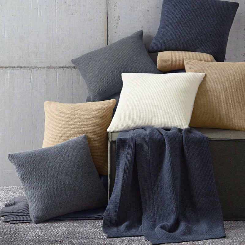 Hypoallergenic Pillows for Allergy SufferersPettra Throw + Decorative Pillow