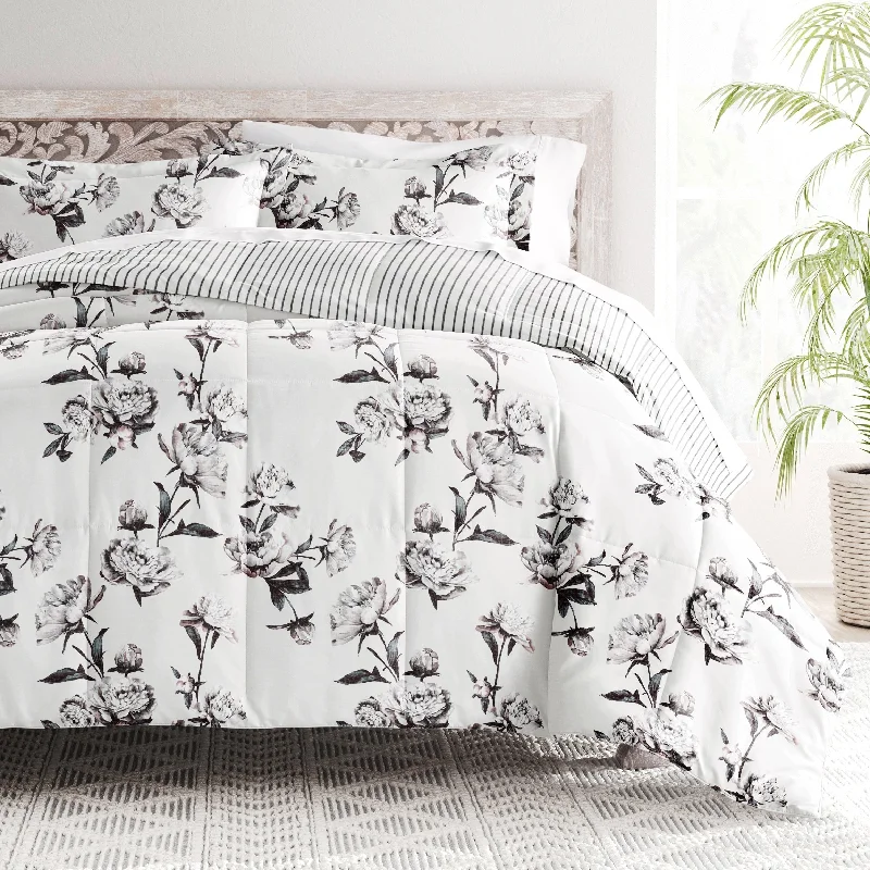 Microfiber - filled comforters that are lightweight and easy to care forBecky Cameron Vintage Magnolia Stripe Pattern Reversible Comforter Set Microfiber - filled comforters that are lightweight and easy to care forBecky Cameron Vintage Magnolia Stripe Pattern Reversible Comforter Set
