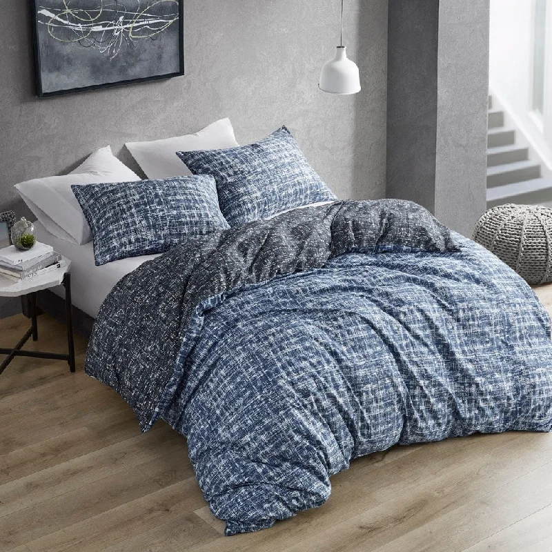 Down - filled comforters for supreme warmth and lightnessChelsea Square Maca Modern Reversible Comforter Set Down - filled comforters for supreme warmth and lightnessChelsea Square Maca Modern Reversible Comforter Set