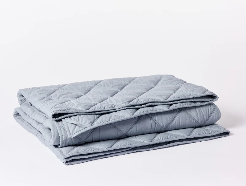 Hypoallergenic Pillows for Allergy SufferersDiamond-Stitched Organic Cotton Comforter Hypoallergenic Pillows for Allergy SufferersDiamond-Stitched Organic Cotton Comforter