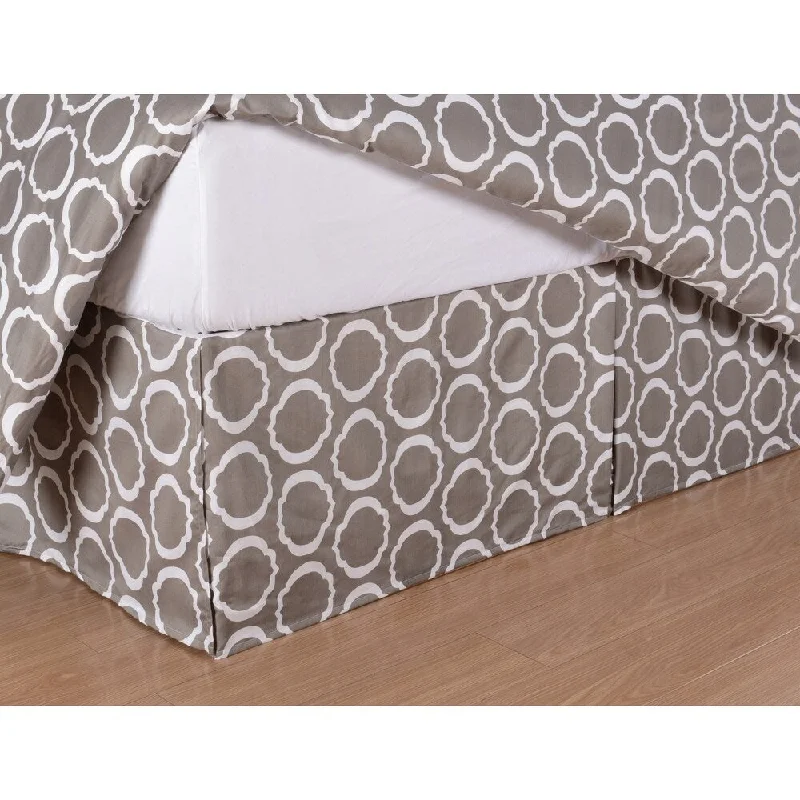 Bed skirts with a jacquard weave for a textured lookSuperior Modern Geometric Cotton 15-inch Drop Bed Skirt Bed skirts with a jacquard weave for a textured lookSuperior Modern Geometric Cotton 15-inch Drop Bed Skirt