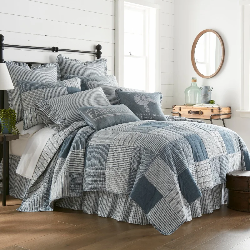 Bed skirts with a high - thread count for a quality feelSawyer Mill Blue Luxury King Quilt 120Wx105L Bed skirts with a high - thread count for a quality feelSawyer Mill Blue Luxury King Quilt 120Wx105L