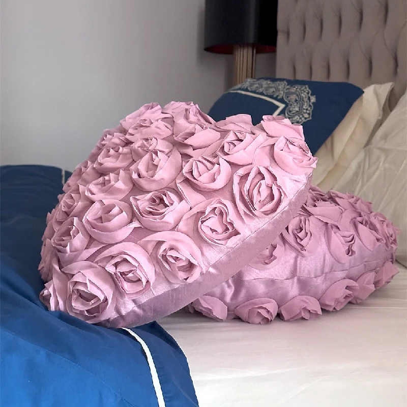 Cooling Pillows for Hot SleepersHeart Shaped Filled Cushion