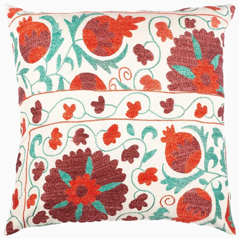 Round Pillows for Boho-Style InteriorsRed Suzani Vv